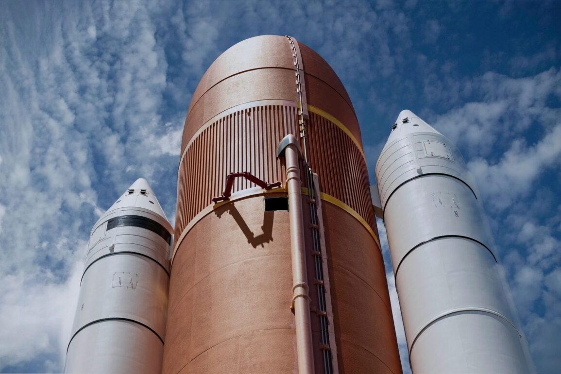 Cathie wood, Meta ve rocket lab hisselerini neden aldı?